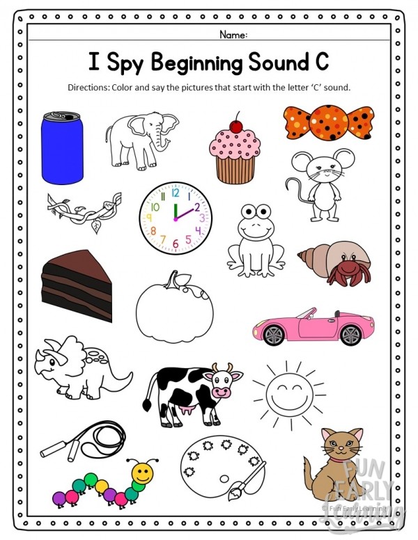 I Spy Beginning Sounds Phonics Activity. Fun free printable for preschool, kindergarten, RTI, and early childhood. It's a great way to work on initial sounds, phonics, and matching! #phonics #initialsounds #freeprintable